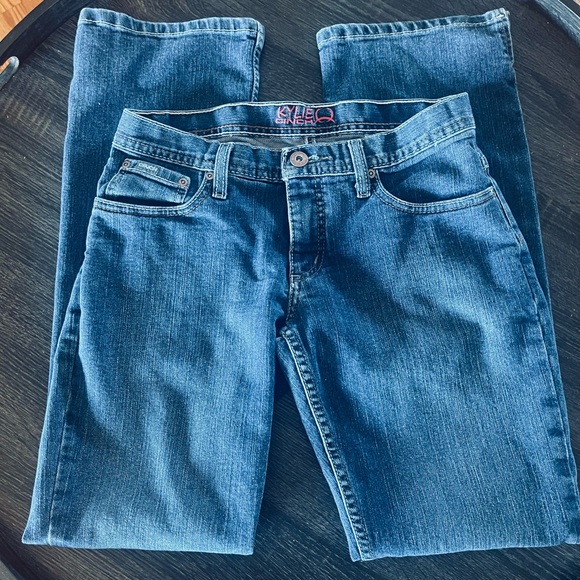 Kylie Cinch - slim Jeans. Size 8L/28 - Picture 1 of 8